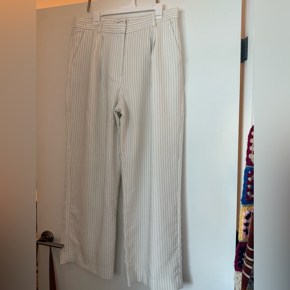 Abercrombie Tailored Pant - Black and White Stripes - 16R